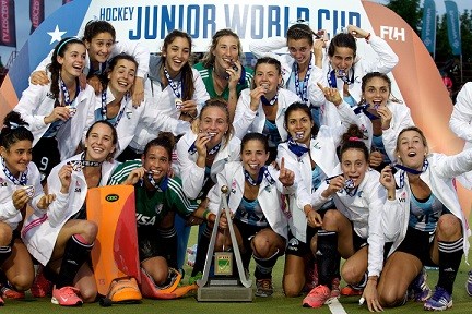 SANTIAGO - 2016 8th Women's Hockey Junior World Cup Final NED v ARG (1 / 2 Place) Argentina wins Worldchampion foto: Argentine team WORLDSPORTPICS COPYRIGHT RODRIGO JARAMILLO